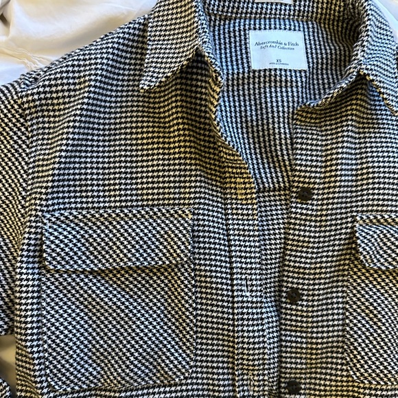 Abercrombie and fitch houndstooth shacket - Picture 4 of 5